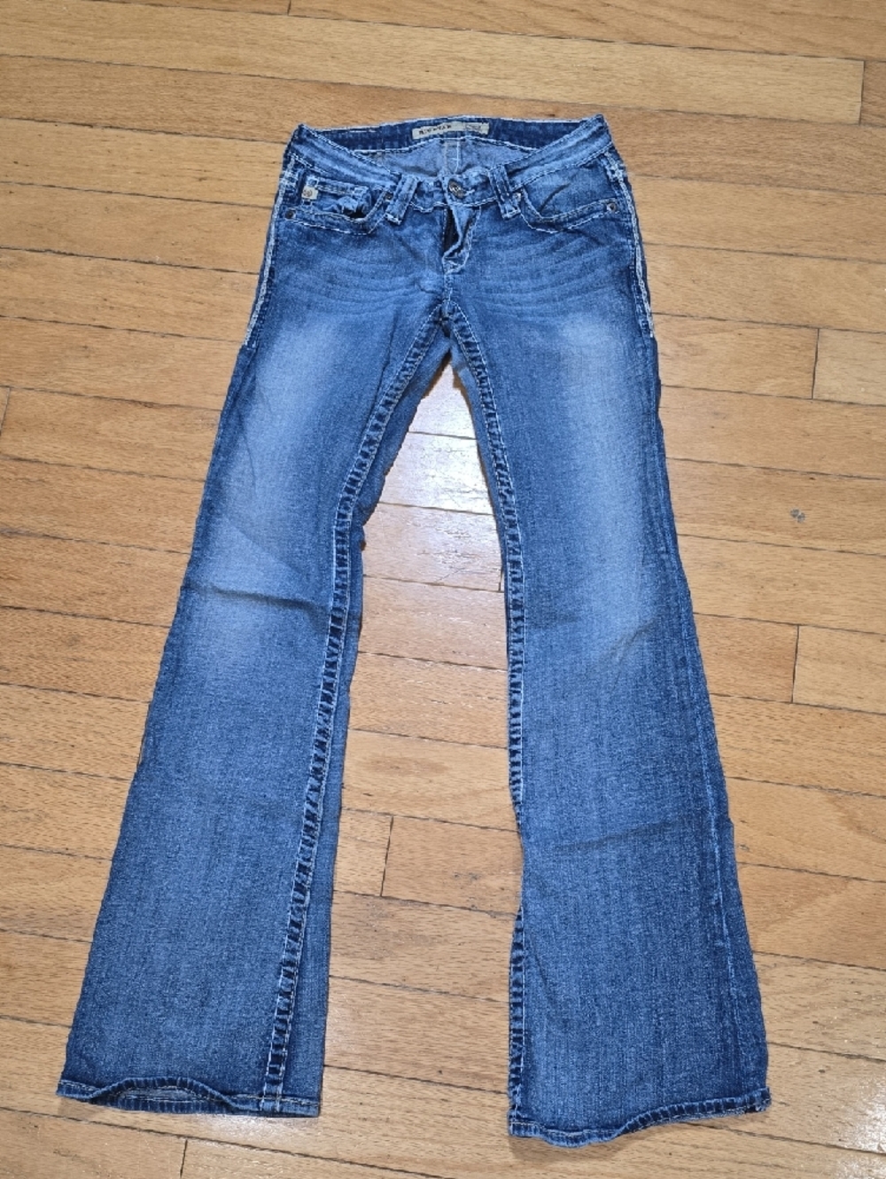 Women’s Boot Cut Jeans - Light Blue Wash - Picture 5 of 6